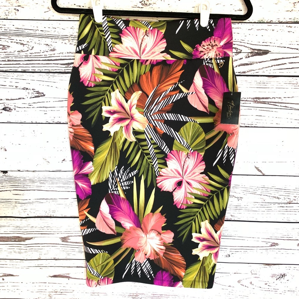Thalia Sodi Printed Scuba Pencil Skirt - Picture 8 of 8